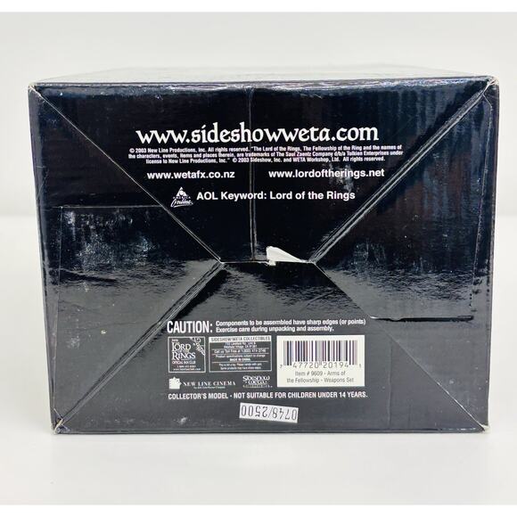 Sideshow Weta The Arms of the Fellowship Weapons Set Collection 2 LOTR New - Picture 5 of 7